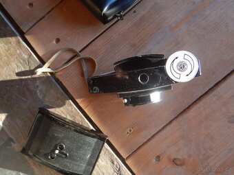 retro fotoaparát Corina 1, starý komunistický hit - 3