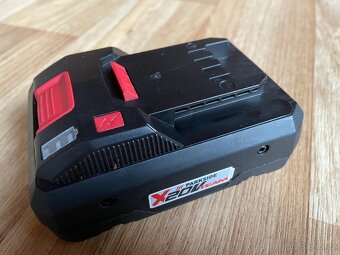 Akumulátor Parkside performance 4Ah - 3