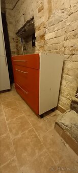 Komoda do kuchyně - 3