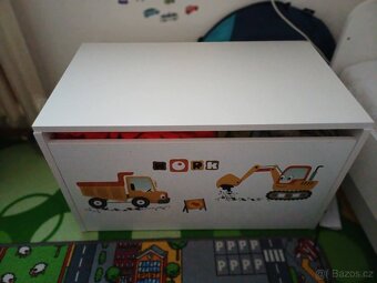 Dětská postel a truhla - 3