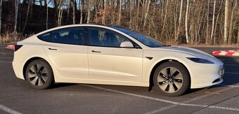 Tesla Model 3 Long Range AWD - 3