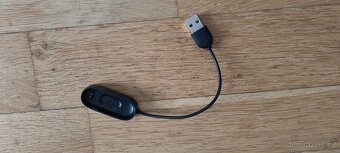 Nabíjecí kabel pro Mi band 4 - 3