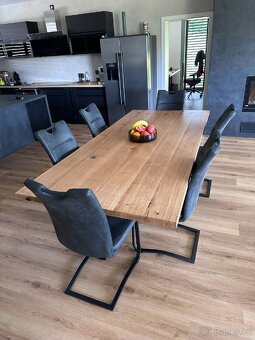 Jídelní stůl - 3