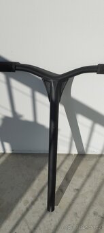 Řidítka ethic dryade 620 mm +úplně nové Gripy odi - 3