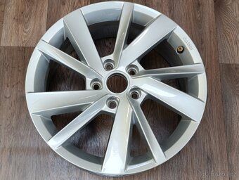 5x112 Volkswagen 6,5Jx17 ET46 GAVIA č. 5H0071497 alu disky - 3