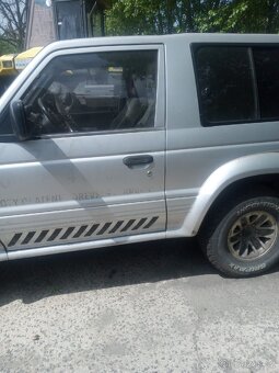 Mitsubishi Pajero - 3