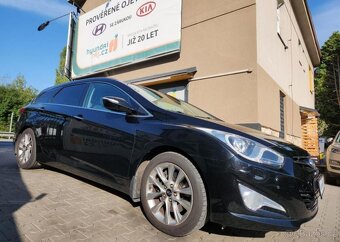 Hyundai i40 2.0-GDi-benzín-NAVI-KAMERA - 3