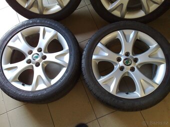 alu kola 5x112 r17 original skoda 225/45/17 - 3
