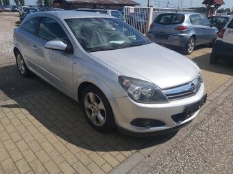 Opel Astra H 1.8 GTC
koupeno v Švýcarsko. - 3