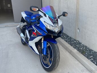 Suzuki GSXR - 3