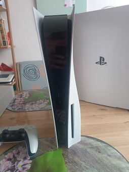 PlayStation 5 s mechanikou - 3