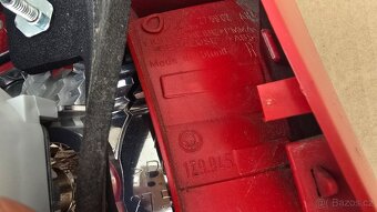 Pravé zadní světlo lampa škoda octavia 2 - 3