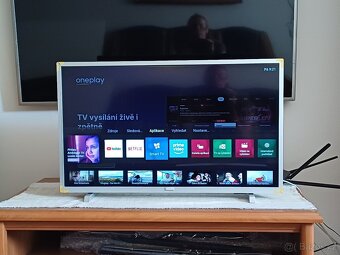 Smart TV Philips 32PFS5823 - úhlopříčka 81cm,Wi-Fi, DVBT2 - 3
