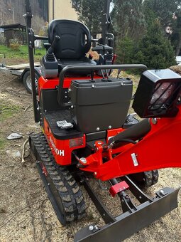 Půjčení/Pronájem pásového minibagru 1.2T Yanmar - 3