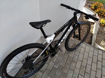 Trek Supercaliber 9.7 karbon rám/karbon kola.jako NOVÝ - 3