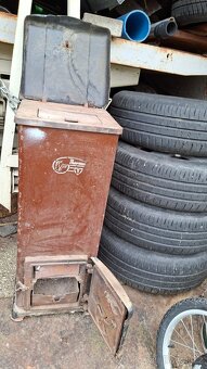 Kamna Petry,Mora 242. - 3