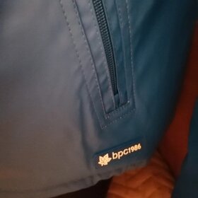 Zimní bunda s kapucí vel.38-42 - 3