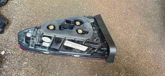 Prave zadni svetlo skoda superb 3 combi vnitrni - 3