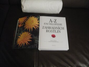 A-Z encyklopedie zahradních rostlín- nový stav - 3
