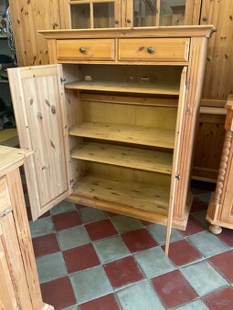 Vysoká komoda vertiko šuplíky - 3