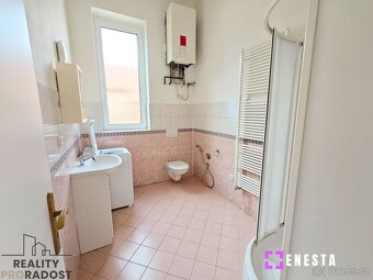 Pronájem bytu 1+kk, Tursko - 3