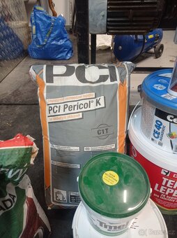 Zbytky stavebního materiálu ze stavby - 3