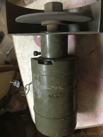 Elektromotor s nádstavcem - 3