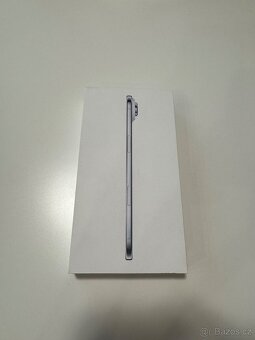 Prodám Iphone Air - 3