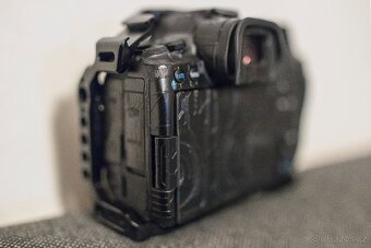 Canon EOS R5 + Smallrig klec - 3