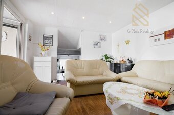 Prodej rodinný dům, 238m2, pozemek 395m2, Nížebohy - 3