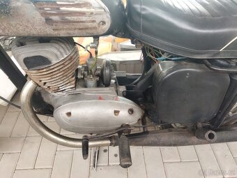 Motocykl Jawa 250 - 3