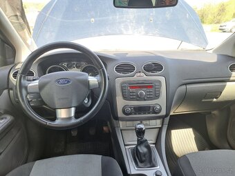 Prodám vozidlo Ford Focus na náhradní díly nebo na opravu - 3