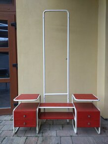 Toaletka - funkcionalismus - 3