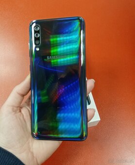 Samsung Galaxy A70 - 3