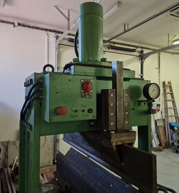 Hydraulický lis - 3