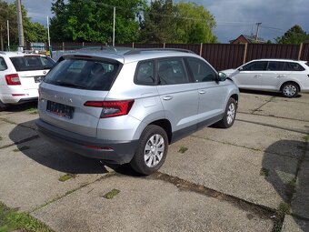 ŠKODA KAROQ 2,0 TDi,4x4 AUTOMAT,KLIMA,ESP.ABS,ČR,SERVISKA - 3