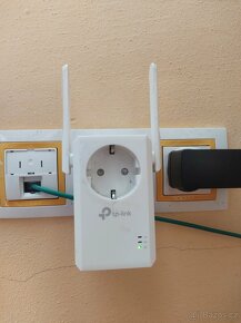 Wifi zesilovač/extenderTP Link TL-WA860RE - 3