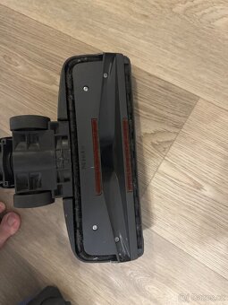 Bezsáčkový vysavač Miele Blizzard - 3