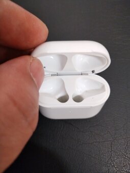 Airpods nabíjecí pouzdro - 3