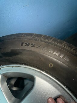 PRODÁM‼️ALU KOLA OPEL "15" 4ks ORIGINAL + pneu 195/65 R15‼ - 3