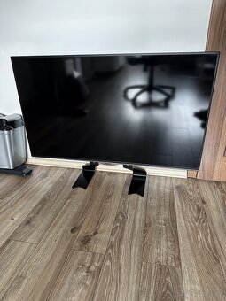 40" 4K Panasonic TX-40CX400E (102cm) - 3