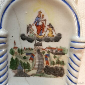 stoletá porcelánová malovaná kropenka - 3