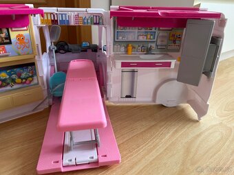 Barbie sanitka - 3