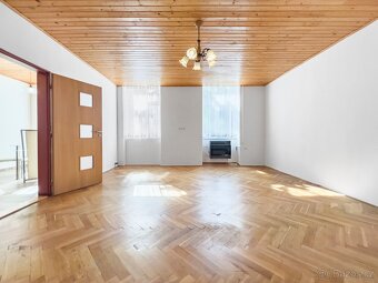 Pronájem prostorného bytu 2+1, 84 m2 - centru města - 3