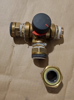 Trojcestny směšovací ventil - 3