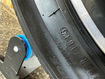 Alu kola 5x114.3 r18 s pneu (zr59 - 3