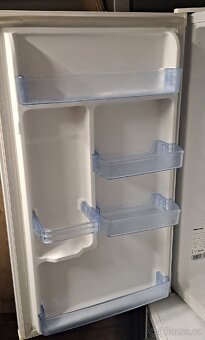 Lednička Hisense - 3