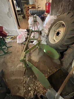 Jednostranný dvouradličný pluh - 3