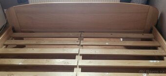 Dřevěná manželská postel - 3