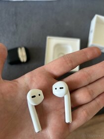 Apple Airpods - 3